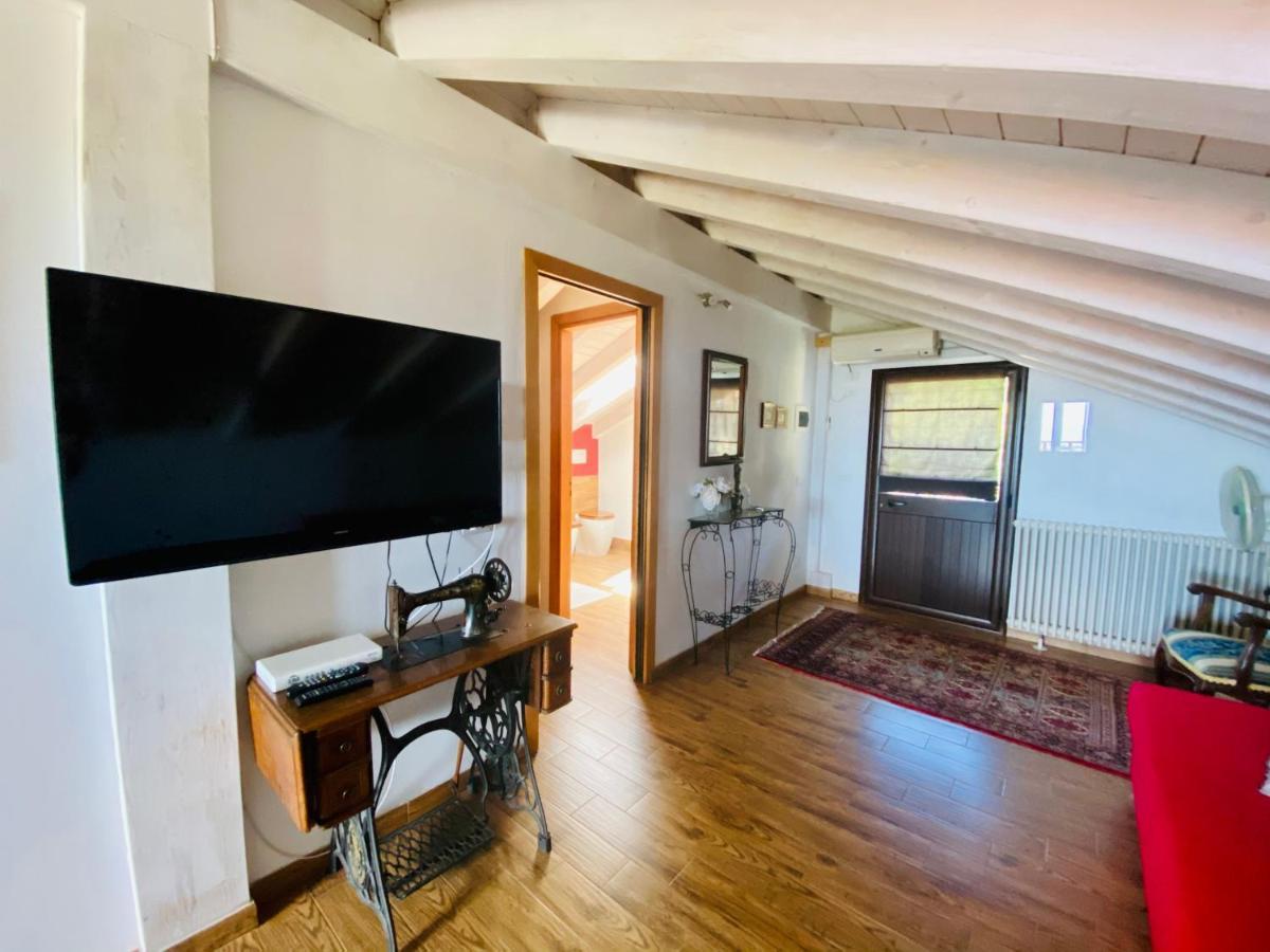 Primo Etna Apartment Pedara Bagian luar foto