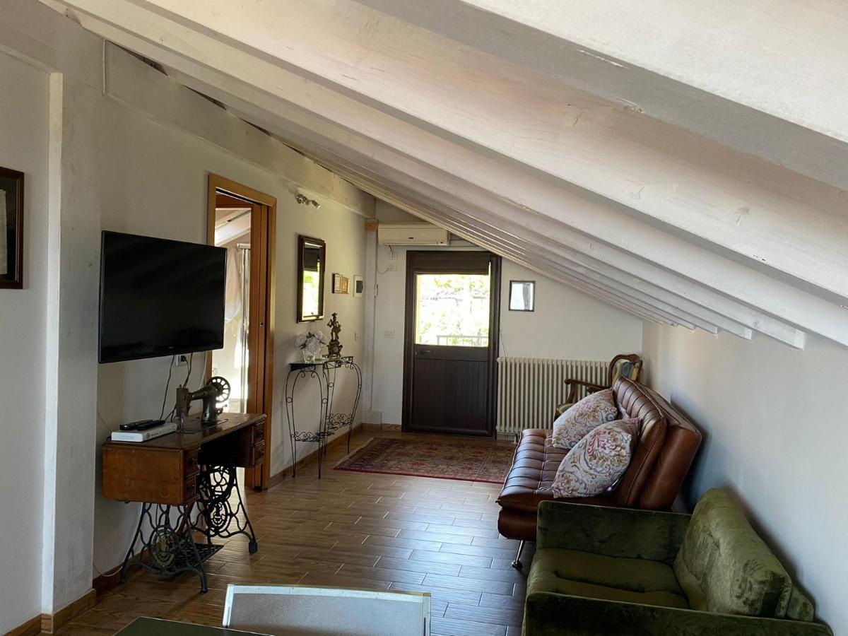 Primo Etna Apartment Pedara Bagian luar foto